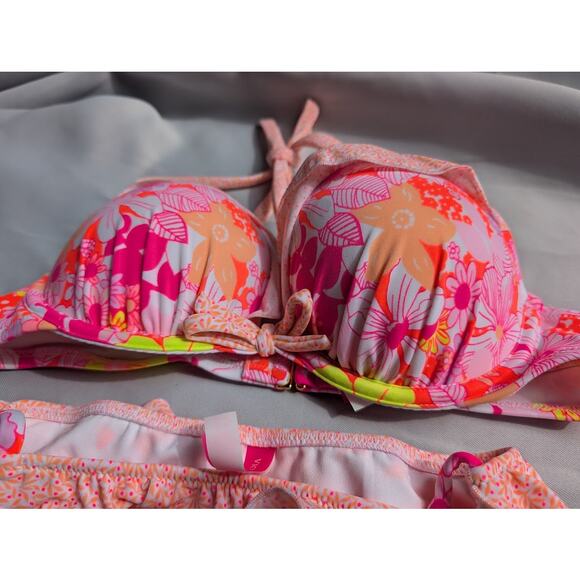 NWT Victoria’s Secret Bombshell Bikini 34A/XS Bright Floral Y2K Ruffle Set - Picture 8 of 8